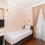 Ornament Hotel *