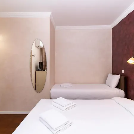 Ornament Hotell *